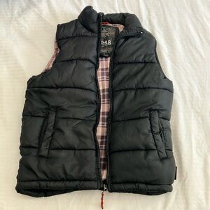 Weatherproof kids size 10 Black Quilted Vest with Stand-Up Collar